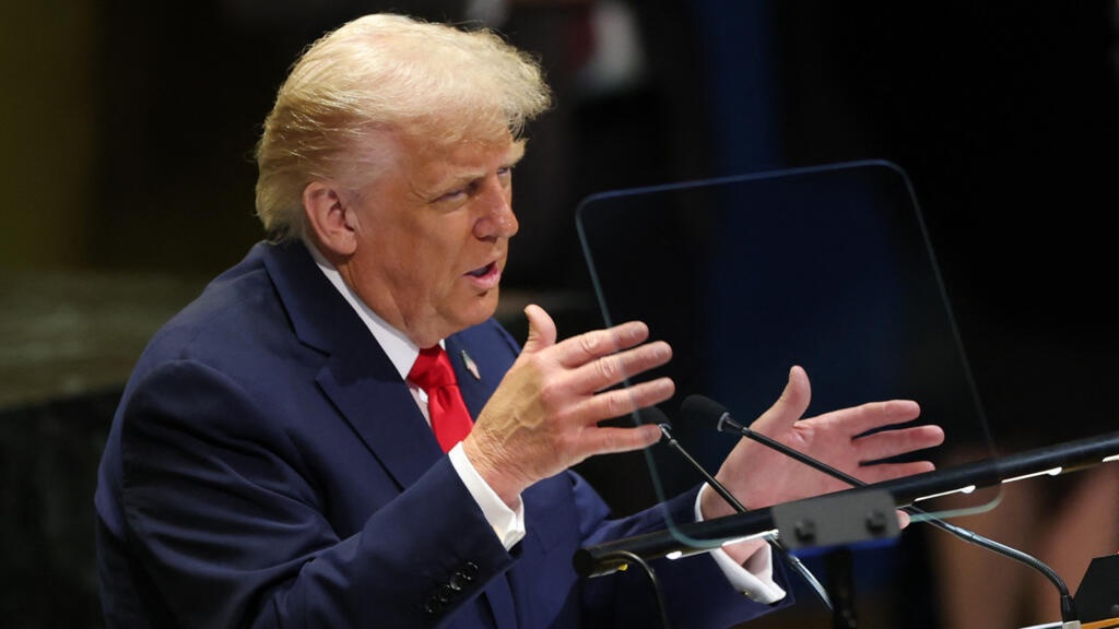 Трамп ошеломил сменой позиции в отношении войны в Украине, - The Telegraph