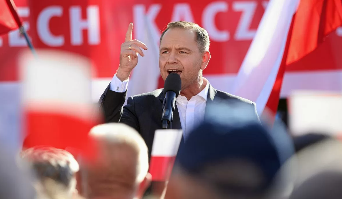 Навроцький підписав новий закон про допомогу українцям у Польщі