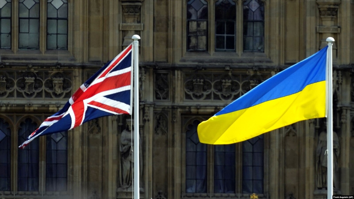Зеленський підписав закон про ратифікацію столітнього партнерства з Великобританією