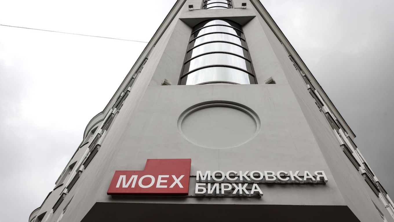 Российский фондовый рынок резко обвалился после громкого заявления МИДа