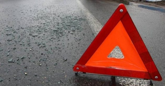В ДТП погибли трое дипломатов, которые должны были участвовать в переговорах по Газе  - Reuters