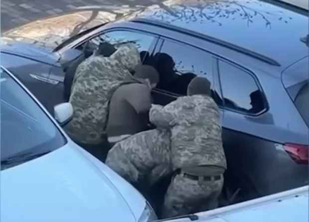Посилювати методи мобілізації - це тупикова гілка розвитку подій, - військовий