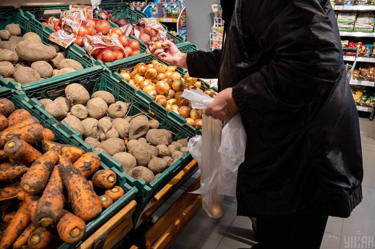 Как изменились цены на продукты в Украине за год: данные Госстата