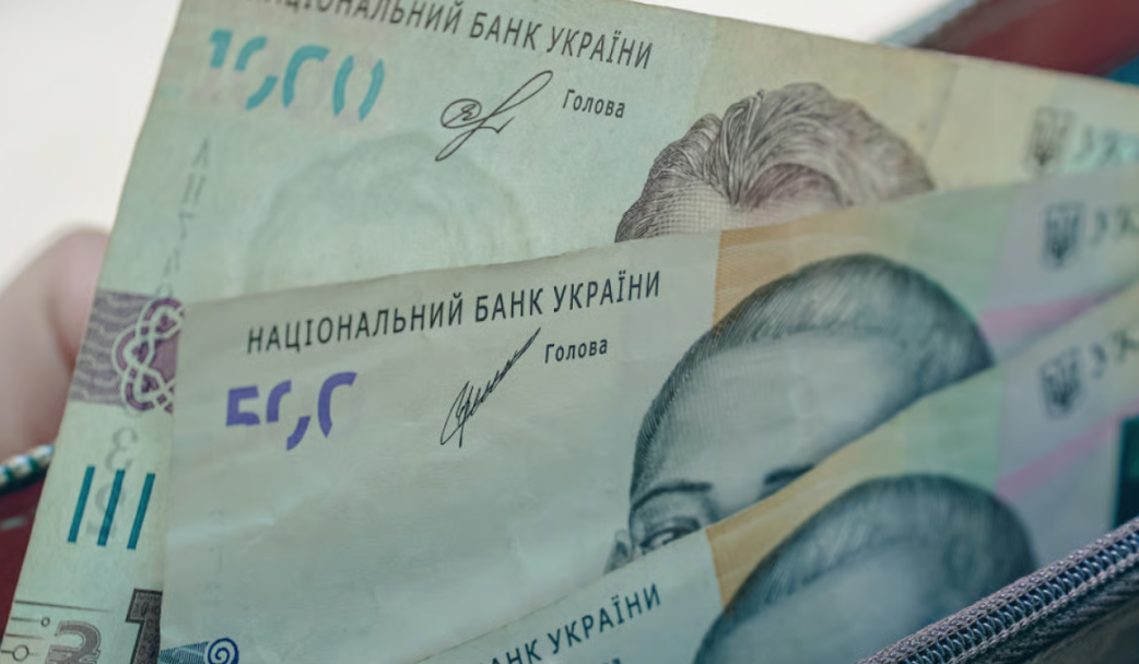 Майже третина пенсіонерів одержує щомісячні виплати у розмірі близько 3,3 тис. гривень - ПФУ