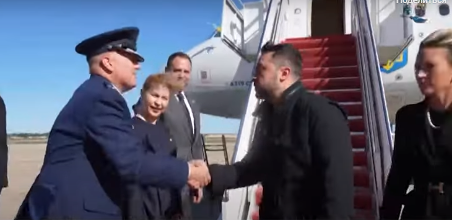 Зеленський був неприємно здивований розмовою Трампа з Путіним, - Axios