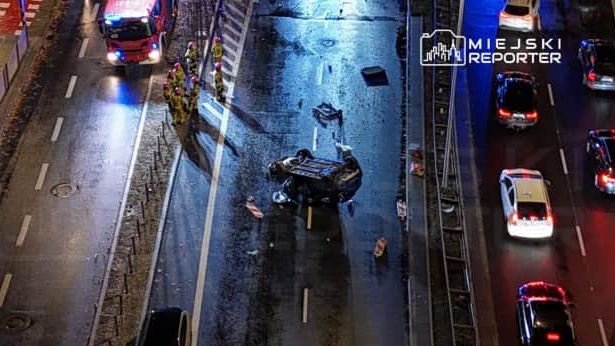 В Варшаве перевернулось авто посольства РФ