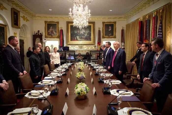 "Всё было довольно плохо": Трамп в Белом доме давил на Зеленского, - Reuters