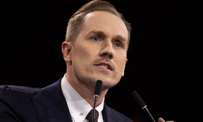 Известного депутата и философа поймали на краже в супермаркете