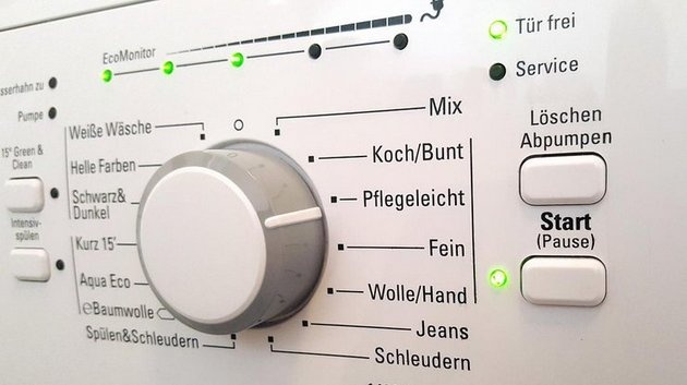 Бесполезные режимы стирки и только портят одежду: о них надо забыть навсегда