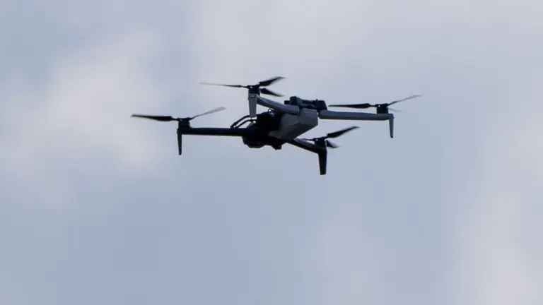 В Германии зафиксировано более тысячи инцидентов с неизвестными дронами, - WSJ