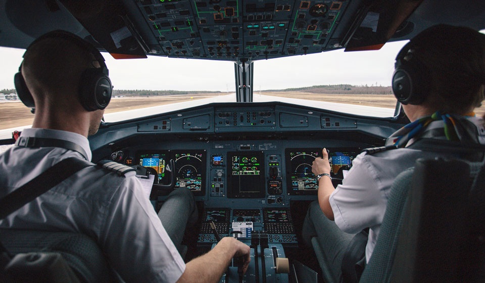 Скандал в Европе: пилот без соответствующей квалификации управлял пассажирскими самолетами