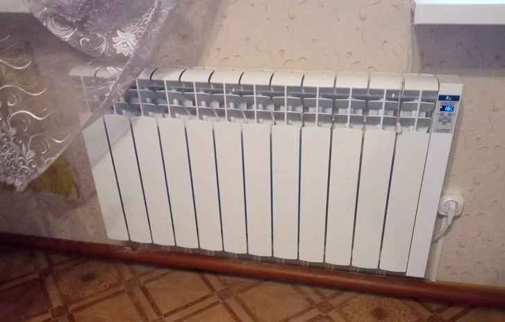 Теплі батареї: коли повернуть опалення у Києві після аварій