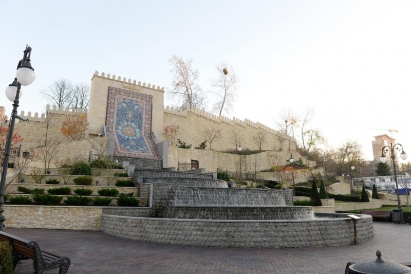 РФ во время обстрела повредила посольство Азербайджана в Киеве