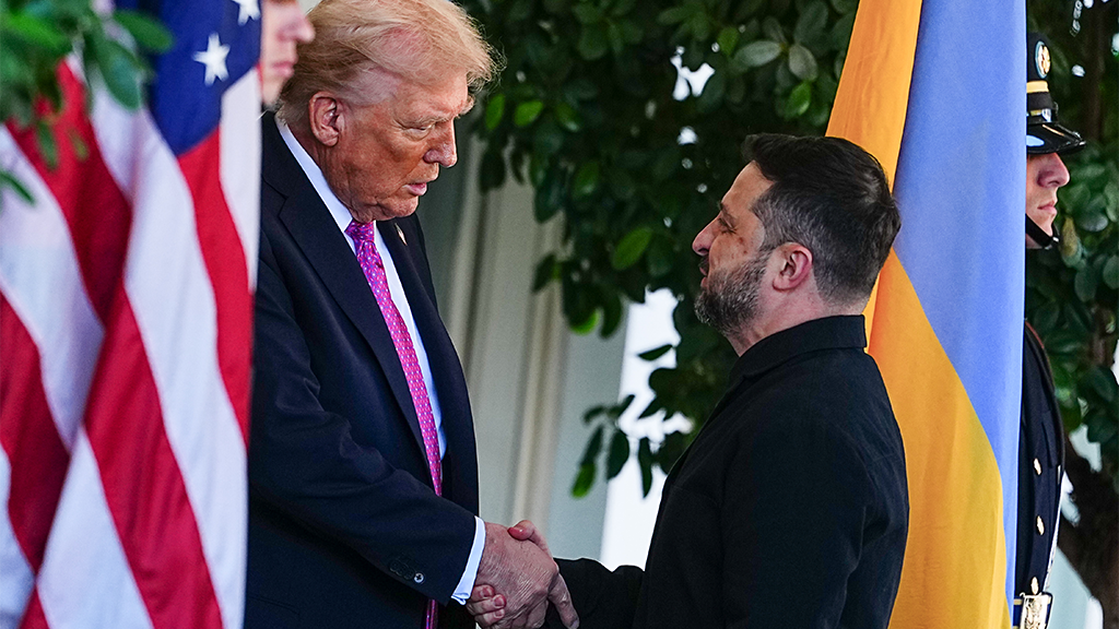 Донбасс в аренду: The Telegraph узнал новые подробности "мирного плана" Трампа