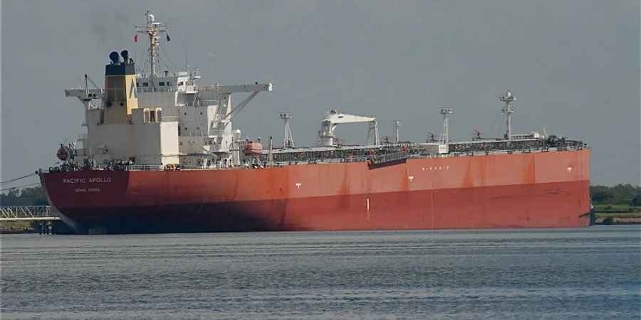 Десятки танкеров РФ будут вынуждены искать альтернативные порты назначения из-за санкций США, - Bloomberg