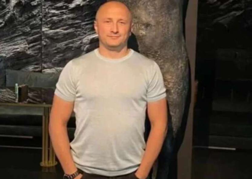 Волынский таможенник Бурдейный, которого задержали с 700 тысячами долларов, сохранил работу, а его жена стала миллионершей