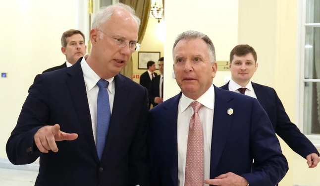 Тайная встреча в Майами: Reuters узнало, как посланник Путина писал "мирный план"