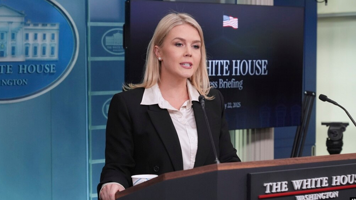 Пресс-секретарь Трампа оказалась в центре скандала из-за родственницы