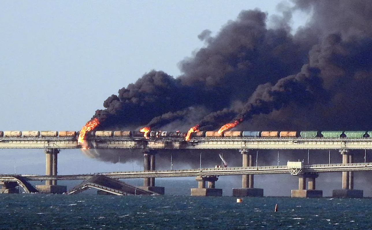 У Росії засудили до довічного ув'язнення 8 обвинувачених у вибуху на Кримському мосту