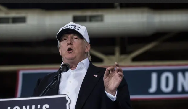 Трамп планирует депортировать из США всех "незаконных людей, которые мешают"