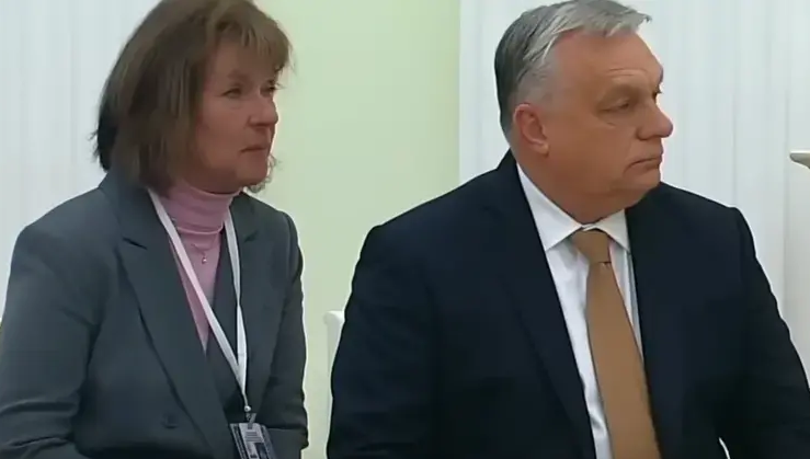 Переводчица Орбана "редактировала" заявления Путина прямо во время переговоров