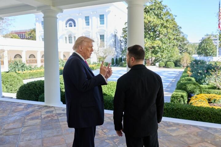 Київ наполягає на особистому контакті президентів Зеленського та Трампа, - ЗМІ