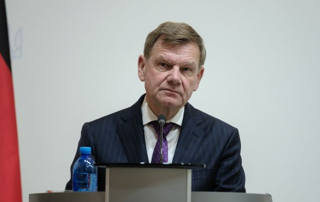 Глава МИД Германии допускает "болезненные уступки" Украины ради мира