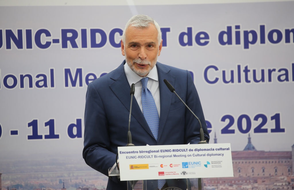 Корупція в ЄС: один із топ-чиновників іде у відставку після допиту