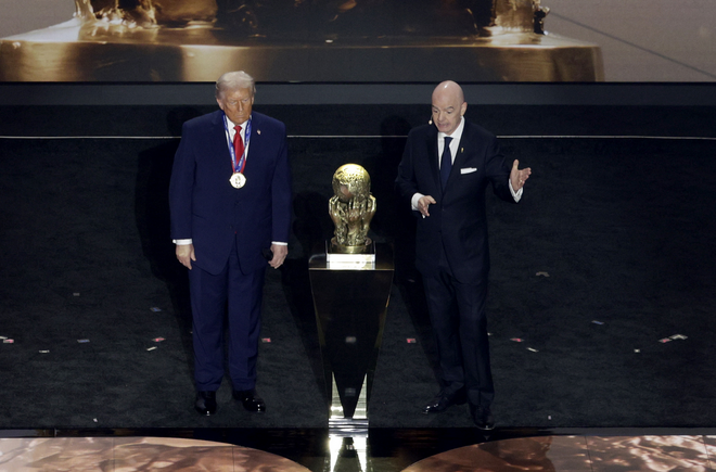 Трамп во время жеребьевки ЧМ-2026 получил премию мира ФИФА