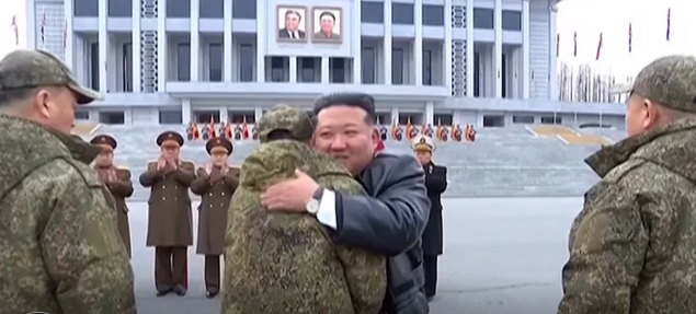 Ким Чен Ын встретил своих солдат, которые воевали за РФ