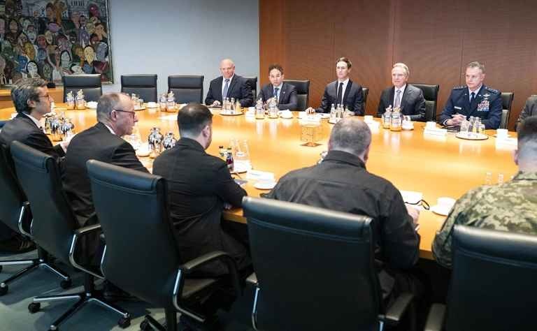 Україна може відмовитися від вступу в НАТО в обмін на західні гарантії безпеки, - Reuters