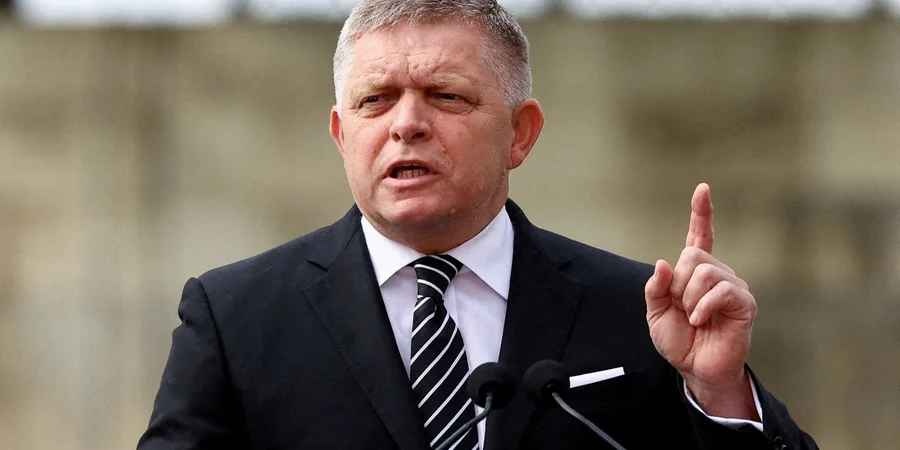 В брюссельском аэропорту повредили самолет Фицо