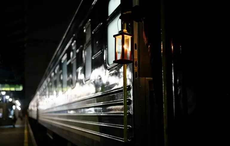 На Житомирщині пасажирський потяг зійшов з рейок, є травмовані, - УЗ