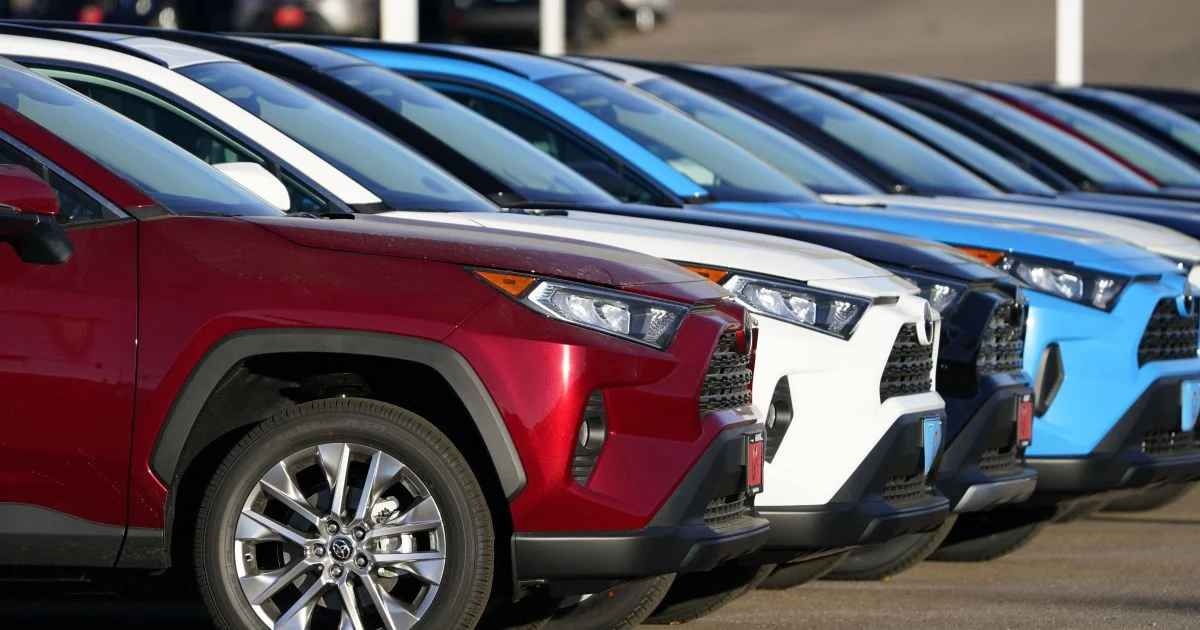 Які кольори автомобілів найпопулярніші в Україні: дані МВС