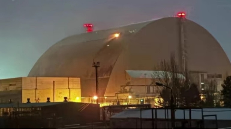 Саркофаг може не встояти, якщо ракета росіян вдарить поруч, - директор ЧАЕС