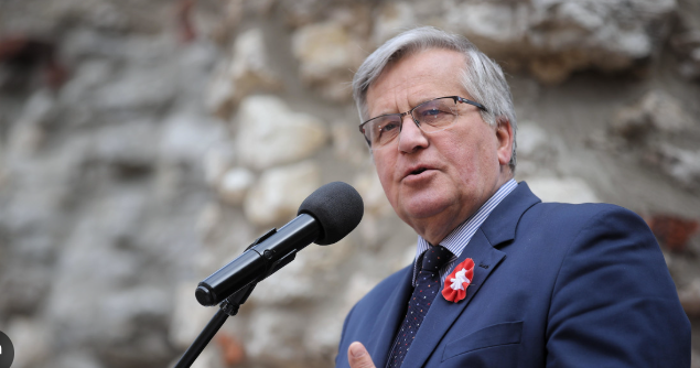 США готовят победу Путина в войне против Украины, - экс-президент Польши