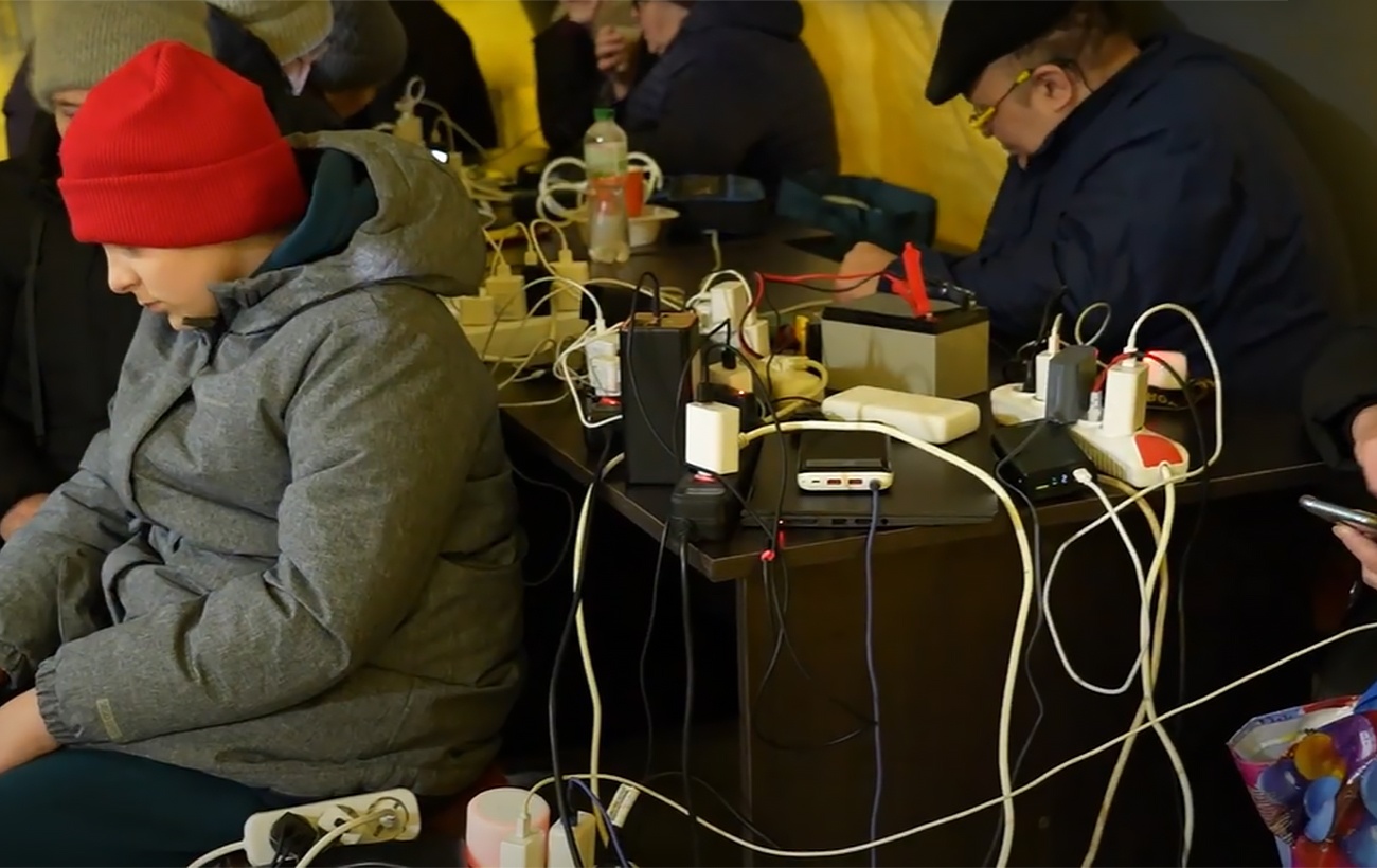 Вишгород знову з електрикою: після масштабного обстрілу у місто повернулося світло