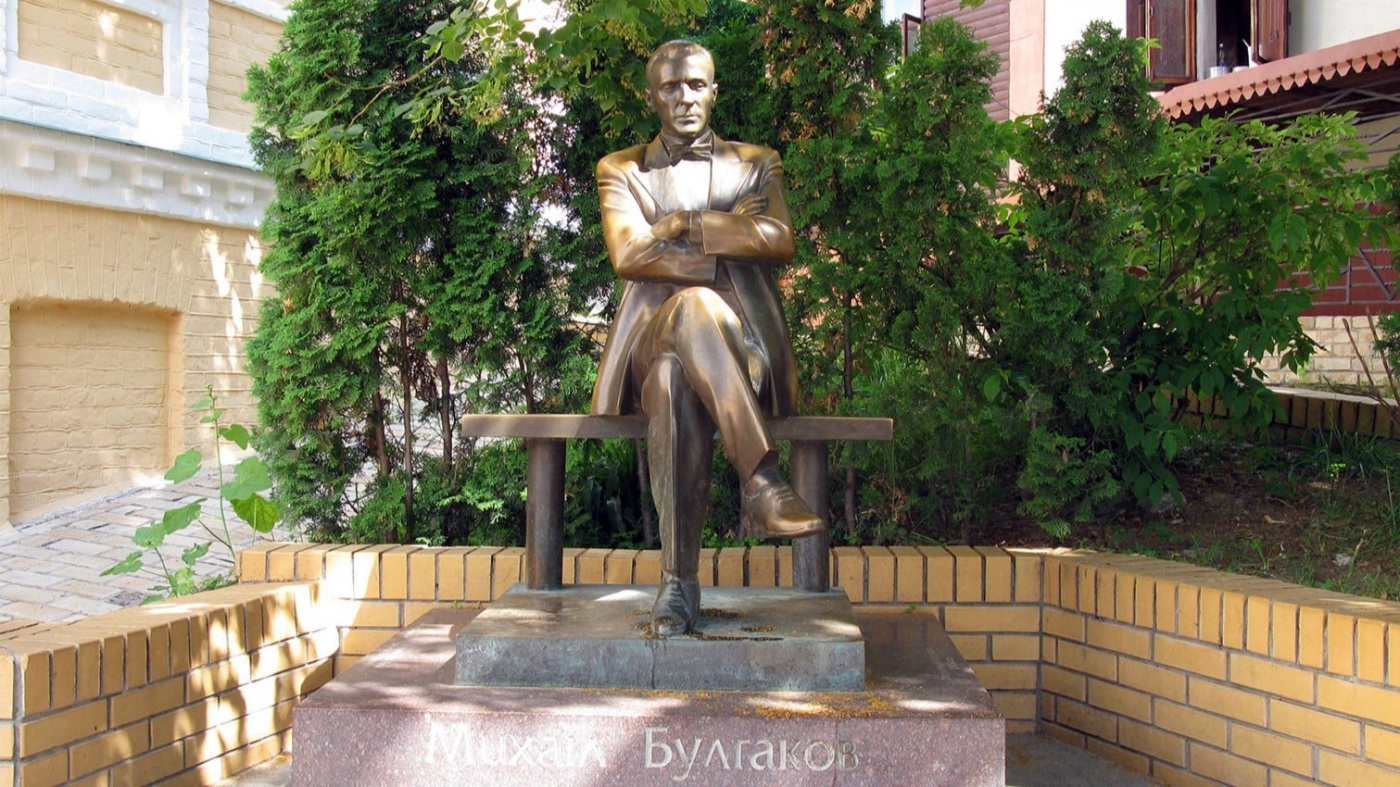 У Києві знесуть пам'ятники Глінці, Ахматовій та Булгакову