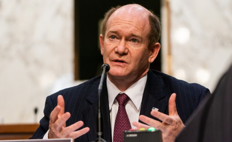 Сенаторы призывают Трампа остановить танкеры "теневого флота" РФ