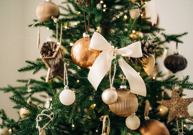 Названы даты, когда лучше всего убрать новогоднюю елку