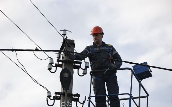 Росія хоче розірвати енергосистему між берегами: експерт дав невтішний прогноз по світлу