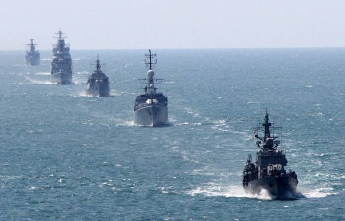 США срочно перебрасывают авианосную ударную группу на Ближний Восток