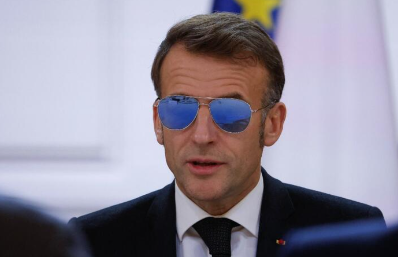 Макрон вибачився за сонцезахисні окуляри на офіційному заході