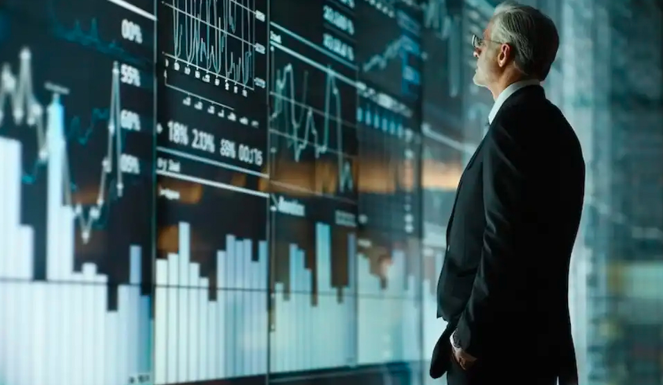 Ester Holdings делится опытом: как отличить надежную торговую платформу от мошенников