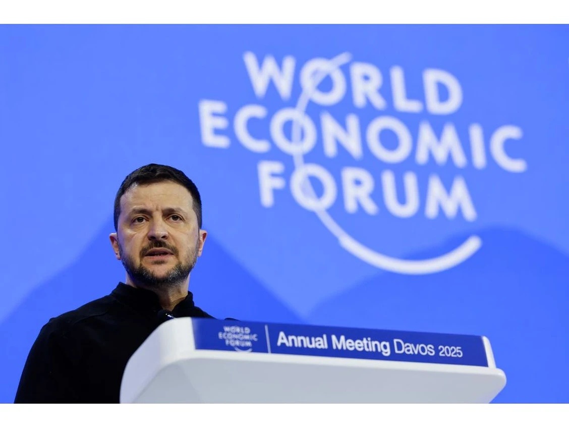 Зеленский не едет в Давос: названа причина