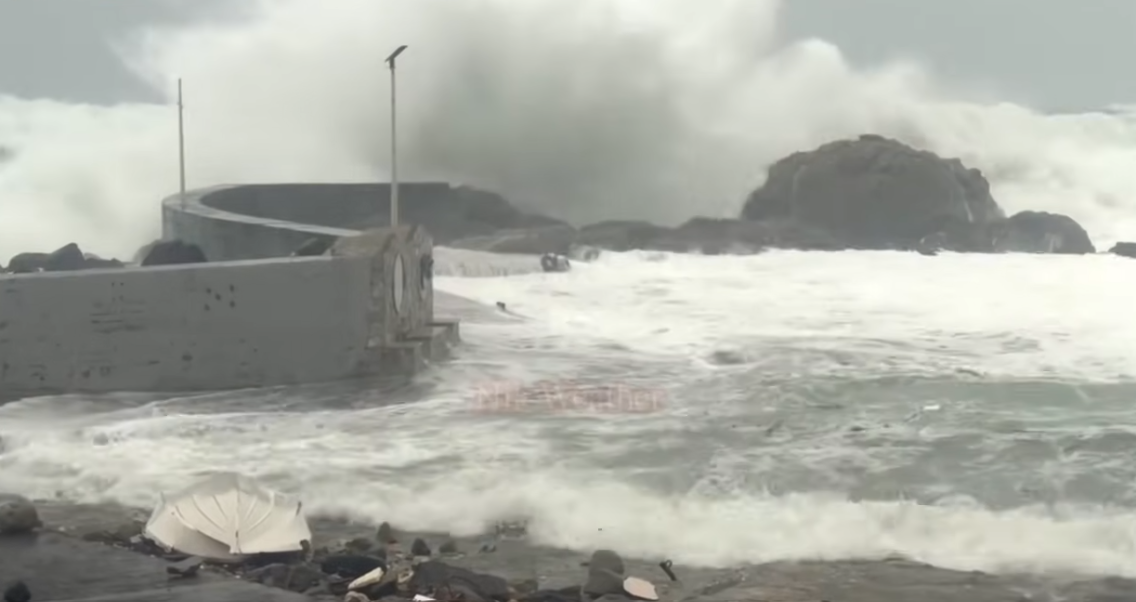 Оголошено червоний рівень небезпеки: потужний циклон обрушився на Італію