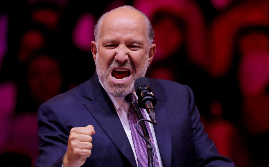 Министра торговли США освистали в Давосе  — FT