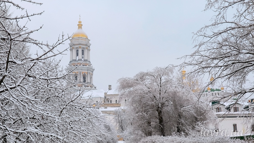 От ракетно-дроновой атаки пострадала Киево-Печерская лавра