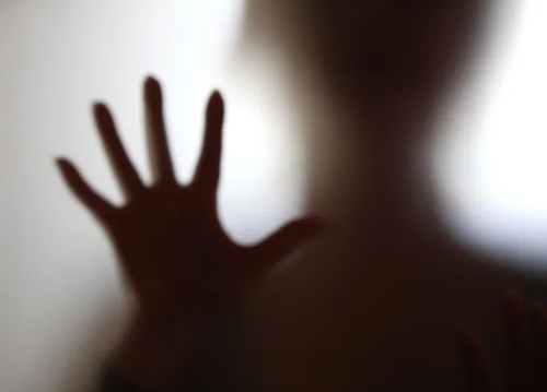 Які знаки вказують на те, що душа померлої людини зараз поруч із вами