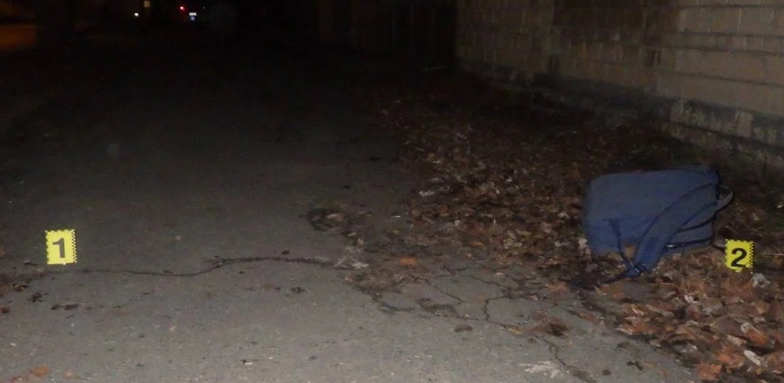 Запитав, як пройти в метро: у Києві побили та пограбували військового